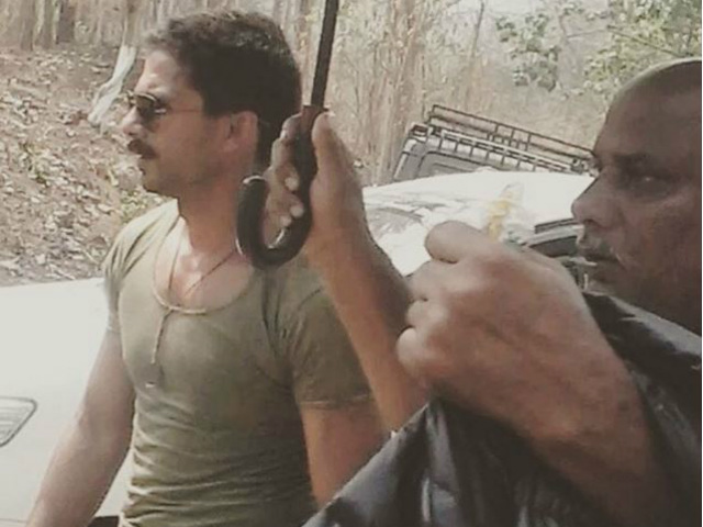 Yes, This is Shahid Kapoor From the Sets of <I>Rangoon</i>