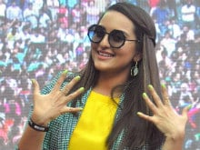 Sonakshi Sinha Enters Guinness World Records For Nail Painting