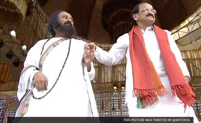 Do Not Politicise Events Which Concern India's Prestige: Sri Sri Ravi Shankar