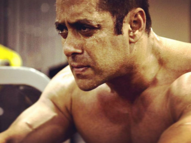 Salman Khan, Anushka Sharma's Busy Day on the Sets of <I>Sultan</i>. See Pics