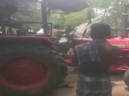 For Tamil Nadu Farmer Beaten Over Debt, Help Comes From Actor Karunakaran For Tamil Nadu Farmer Beaten Over Debt, Help Comes From Actor Karunakaran