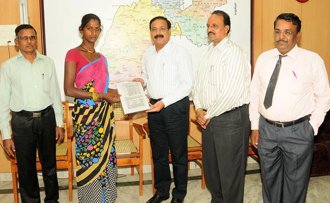 In A First, Transgender Appointed Noon Meal Organiser In Tamil Nadu