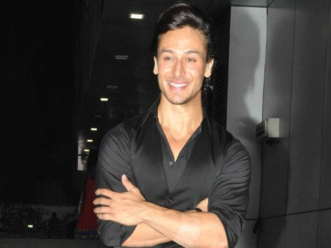 Tiger shroff in 2024 black t shirt