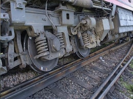 Goods Train Derails In Uttar Pradesh's Mathura, Traffic On Delhi Route Affected Goods Train Derails In Uttar Pradesh's Mathura, Traffic On Delhi Route Affected