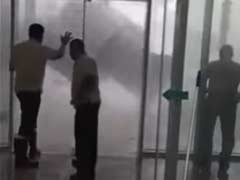 संयुक्त अरब अमीरात में बारिश ने जो किया, उसकी तस्वीरें और वीडियो आपको कंपकंपा देंगे