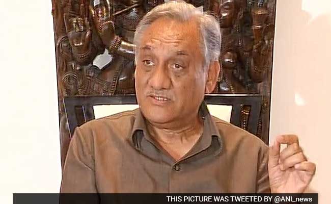 Congress Rebel Vijay Bahuguna Sends Defamation Notice To Harish Rawat