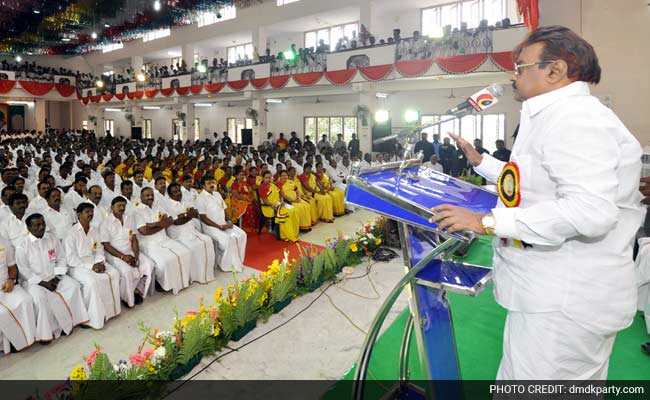 तमिलनाडु : डीएमके और बीजेपी की उम्मीदों पर डीएमडीके ने फेरा पानी, अकेले लड़ेगी चुनाव