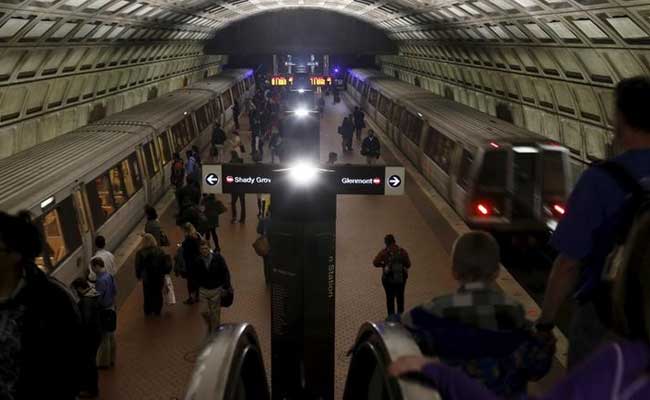 Washington Commuters Turn To Bikes, Buses Amid Subway Shutdown