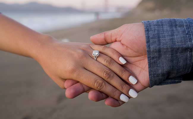 100 Years Ago, Leap Year Encouraged Women To Propose To Men. It Still Hasn't Caught On