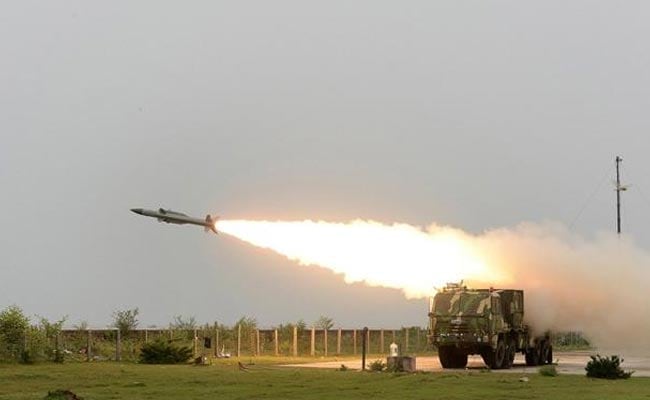 आकाश मिसाइल का लगातार तीसरे दिन सफल परीक्षण