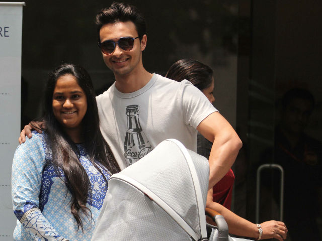 Arpita and Son Ahil Leave Hospital. First Stop, Salman Khan's Home