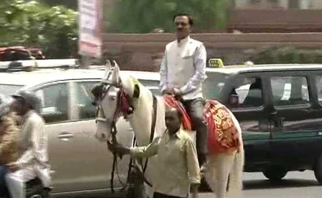 This Lawmaker Rode A Horse To Parliament To Protest Odd-Even Rule