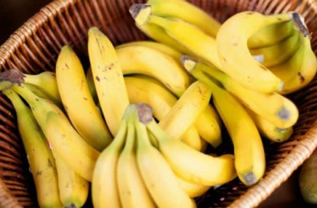 Eating Banana Can Cure Blindness In Hindi
