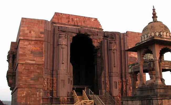 एक रहस्य है इस मंदिर के शिखर का कभी बन नहीं पाना, 'पूरब का सोमनाथ' कहलाता है यह देवस्थान