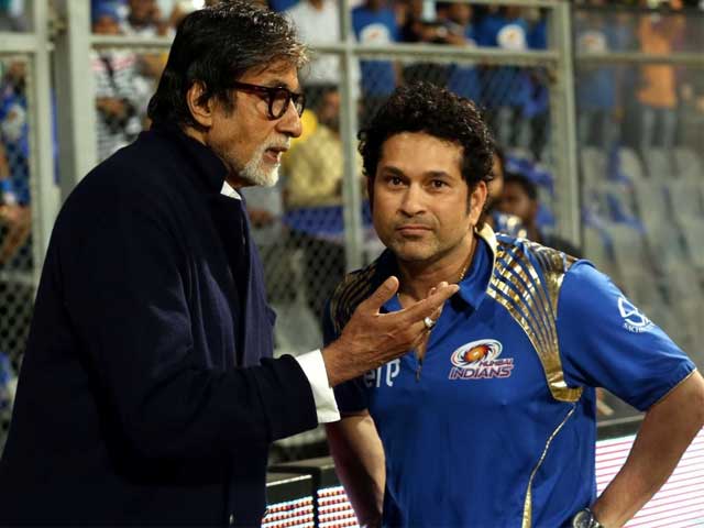 On Sachin Tendulkar's Birthday, Big B Shares Pics of Their 'Finest Moments'