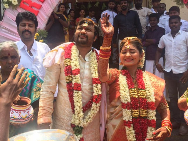 Actors Bobby Simhaa, Reshmi Menon Get Married in Chennai