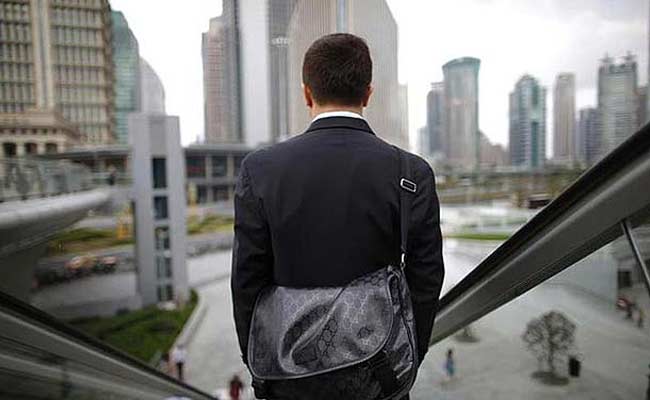 Frequent Business Trips Can Raise Anxiety And Sleep problems: Here's How