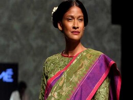 मशहूर मॉडल कैरल ग्रैसिया ने तोड़ा पुराना दस्तूर, 'बेबी बम्प' के साथ चली रैंप पर... मशहूर मॉडल कैरल ग्रैसिया ने तोड़ा पुराना दस्तूर, 'बेबी बम्प' के साथ चली रैंप पर...