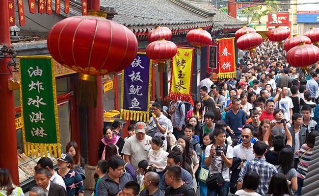 China's Population Reaches 1.373 Billion