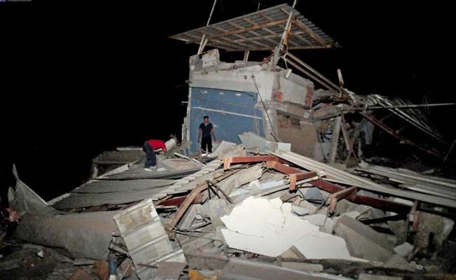 Rescuers Race To Find Survivors As Ecuador Earthquake Casualties Mounts