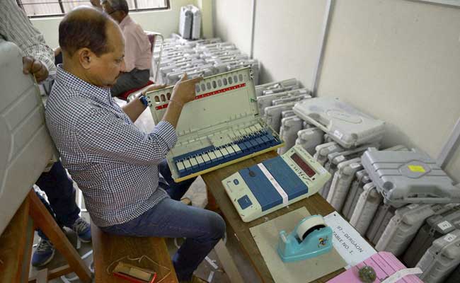 Punjab Polls 2017: Ensuring Foolproof Security Of Voting Machines In Punjab, Says Election Commission