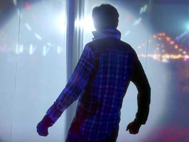 रिव्यू : बॉलीवुड के तय नियमों को तोड़ती शाहरुख की एक और अच्छी फिल्म है 'फैन'