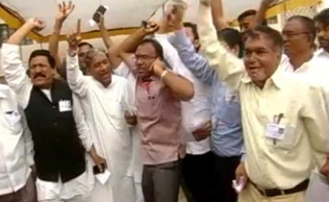 It's A Tie Between The BJP, Congress In Gandhinagar Civic Body