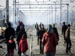 New Clashes In Greek Island Hotspot Ahead Of Planned Migrant Returns New Clashes In Greek Island Hotspot Ahead Of Planned Migrant Returns