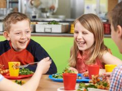The Case for Bribing Your Kids to Eat Healthy