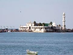 Supreme Court Asks Haji Ali Dargah Trust To Remove Encroachments By May 8