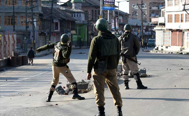 घाटी में तनाव का माहौल : कुपवाड़ा में आज चौथे दिन भी कर्फ्यू जारी...