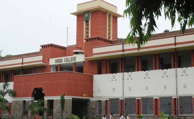 Delhi University Admission 2017: DCW Summons Hindu College's Principal Over Girls' Hostel Fees