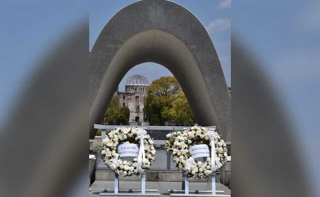 John Kerry 'Deeply Moved' By Visit To Hiroshima Memorial, Urges Obama Visit