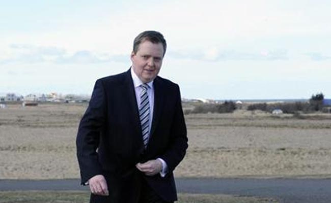 Iceland PM Sigmundur David Gunnlaugsson Faces No-Confidence Vote In Scandal