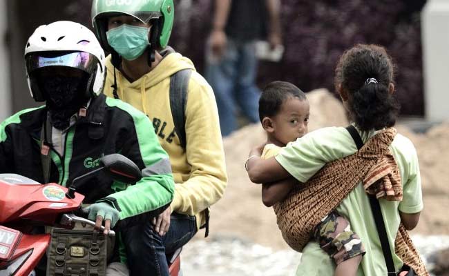Drugged Beggar Babies For Rent In Indonesia