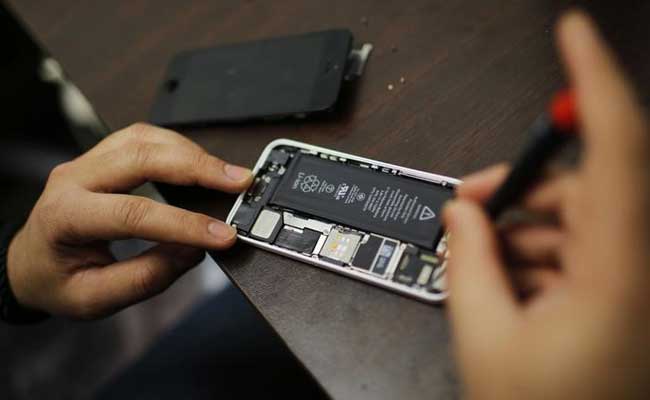 FBI Paid Under $1 Million To Unlock San Bernardino iPhone: Sources