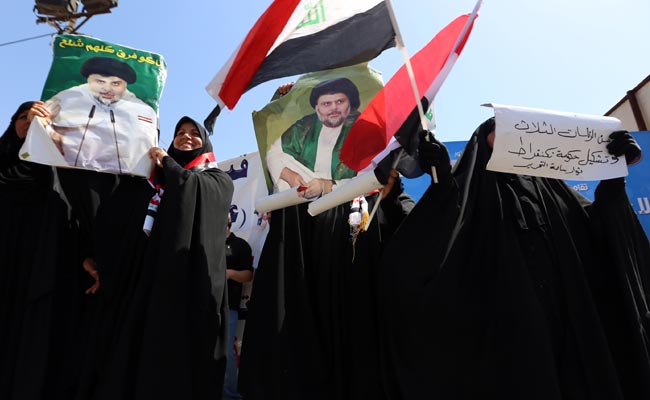 Thousands Of Iraqis Answer Moqtada al-Sadr's Call To Protest