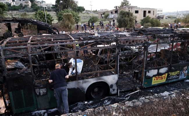 Israel Probes Bus Bombing, Boosts Security For Jewish Holiday