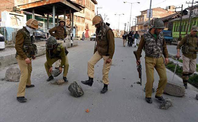 Mobile Internet Services Restored In Kashmir Valley