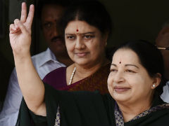 तमिलनाडु की राजनीति में तीन दशक तक लहराता रहा जयललिता का परचम