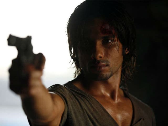 Kaminey full movie review | Action & Drama | Shahid Kapoor | Cinema Review  - YouTube