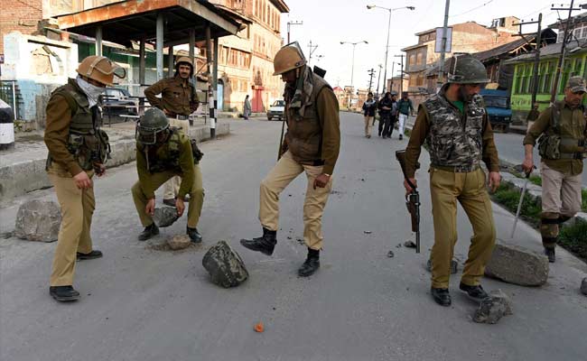 Restrictions Imposed Earlier Now Lifted In Srinagar
