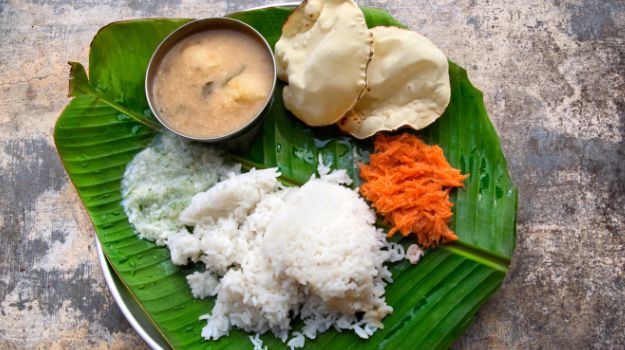 Why People Eat With Their Hands in Kerala