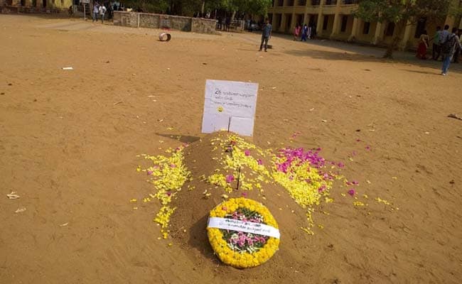A 'Grave' Was Farewell Gift For This Principal In Kerala, Students Charged