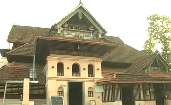 8th Century Kerala Mosque Finally Lets Women In. But Conditions Apply