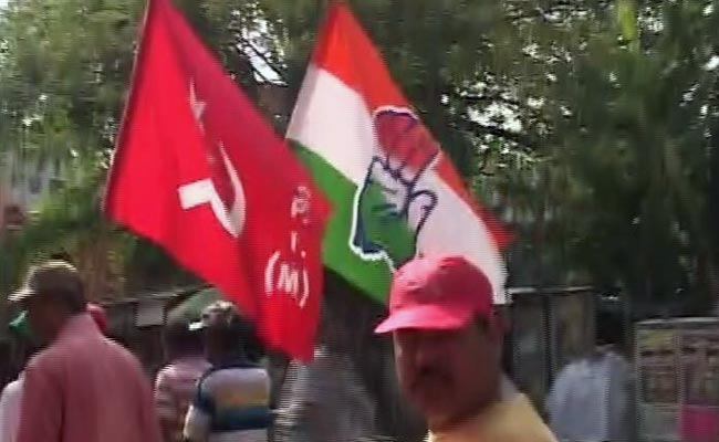 Hand And Hammer And Sickle Together Gives Kolkata Pause