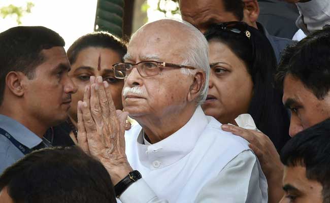 BJP Veteran Leader LK Advani's Wife Kamla Advani Cremated