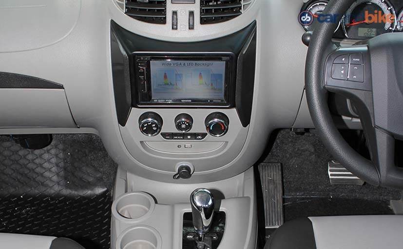 Mahindra NuvoSport Dashboard