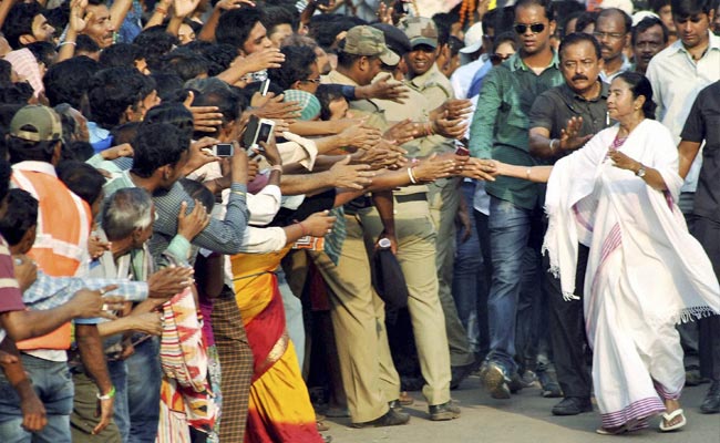 कांग्रेस ने की चुनाव आयोग से तृणमूल की मान्यता रद्द करने की मांग