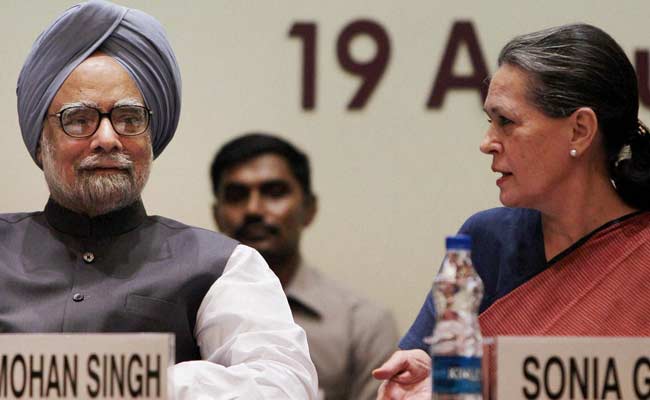 What Manmohan Singh, AK Antony Said After Sonia Gandhi's Announcement